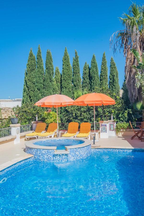 Central Villa Flatlet With Pool - Free Parking And Wifi Lija Eksteriør bilde